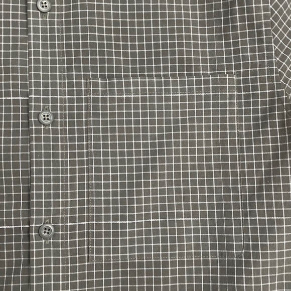 Lululemon Men’s Street Lite Dress Shirt - Picture 5 of 5